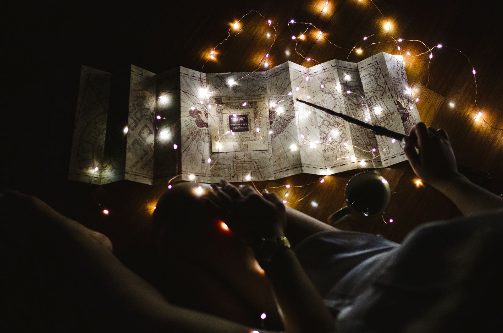 City-night commercial project frame